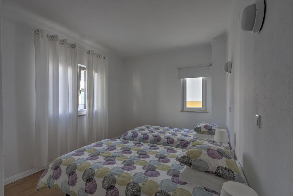 Homemoel Local Accomodation Al São Pedro de Muel Pokoj fotografie
